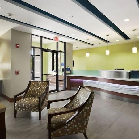 Days Inn & Suites By Wyndham Houston North-Spring Westfield Exterior photo